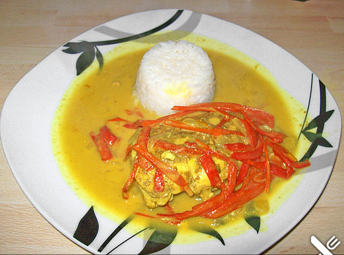 Hähnchen in Kokosmilch