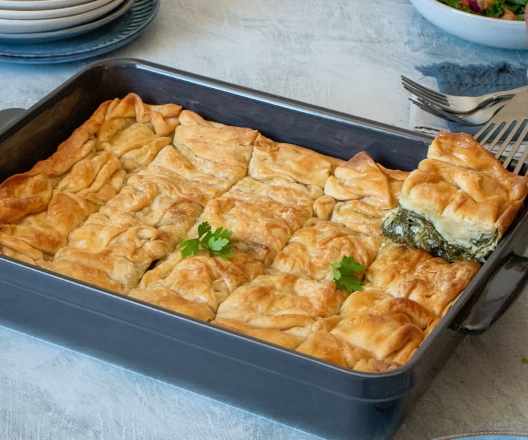 Spanakopita - griechische Blätterteigtaschen mit Spinat und Käse