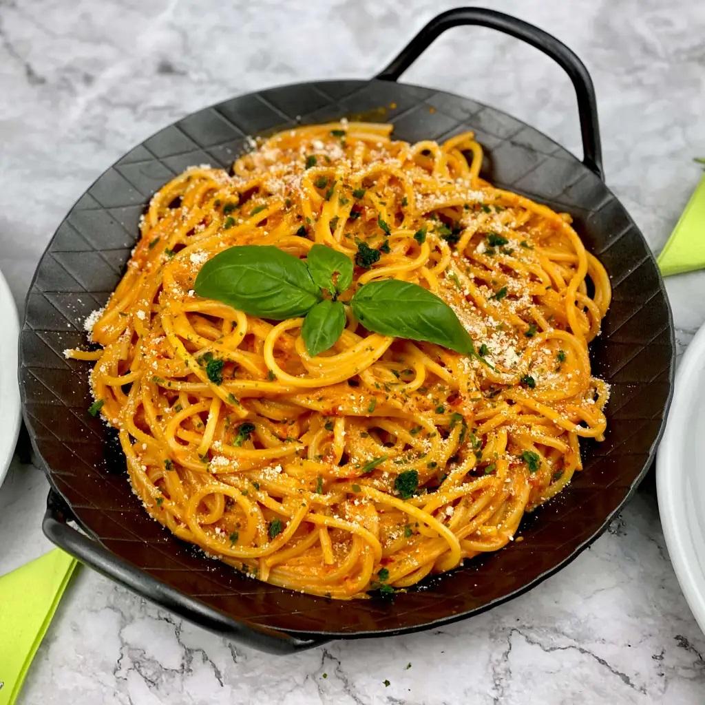 Spaghetti mit Ajvar