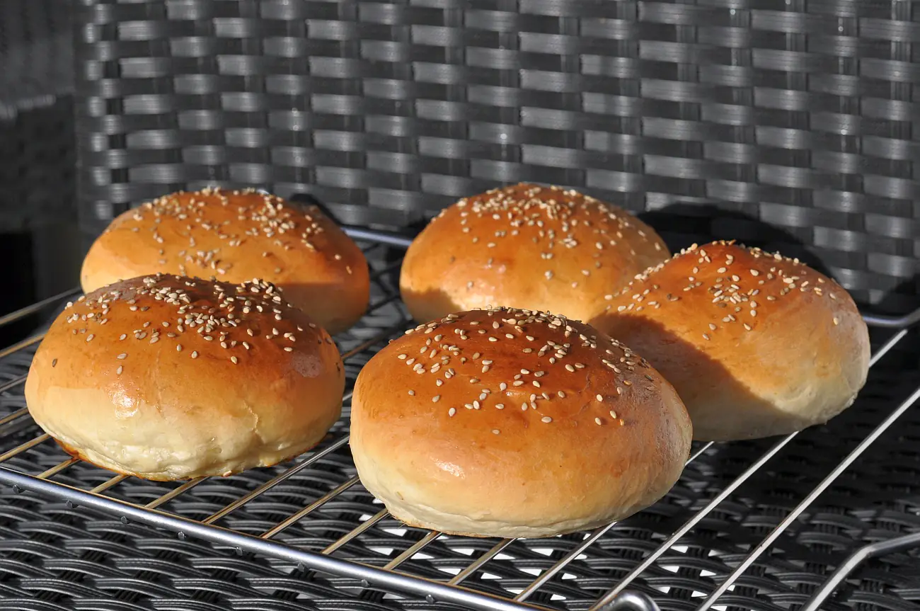 Burger Buns (Brötchen)