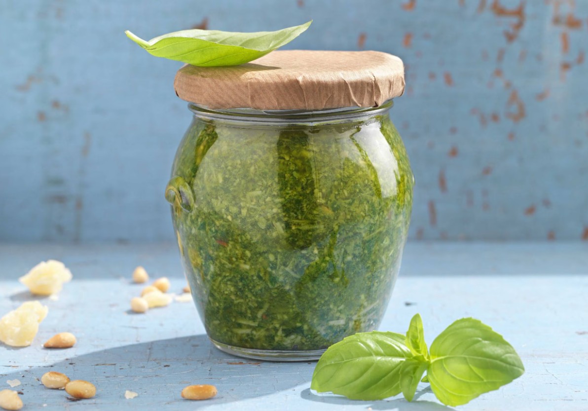 Basilikum-Pesto