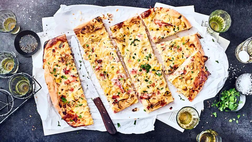 Pfannkuchen mit Speck und Lauch